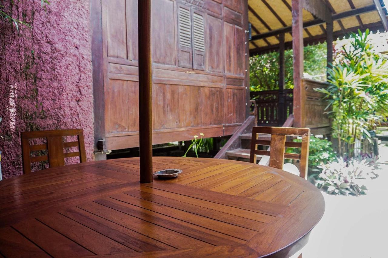 The Wisma Pulau Merah Pasanggaran Exterior foto